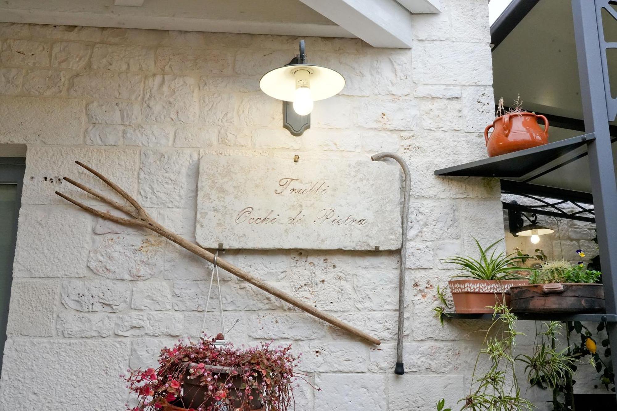 Trulli Occhi Di Pietra Apartment Alberobello Luaran gambar